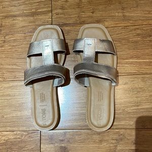 Tom’s sandals-color sparkly Champaign